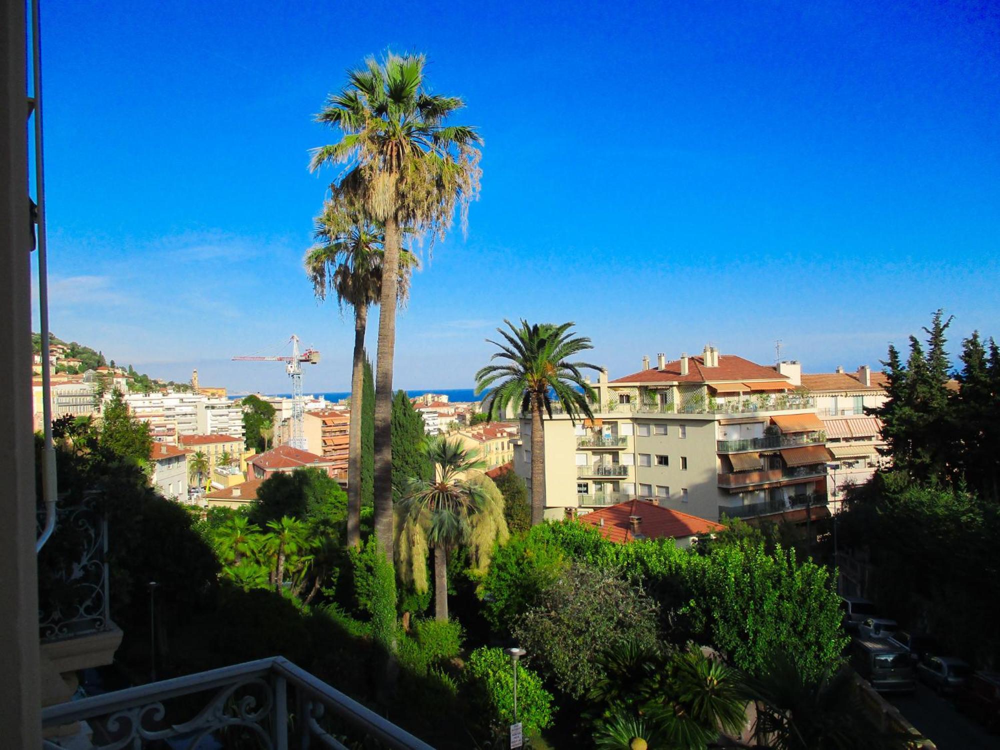 Le Montfleuri- Centre-Ville - Parking Prive - Vue Mer 芒通 外观 照片