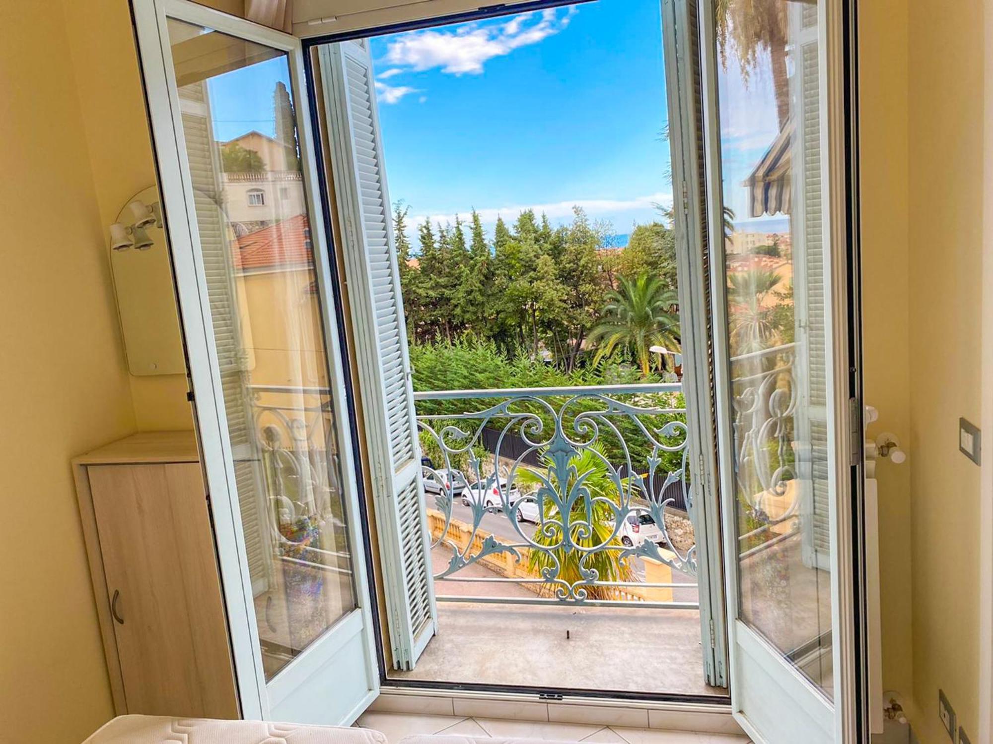 Le Montfleuri- Centre-Ville - Parking Prive - Vue Mer 芒通 外观 照片