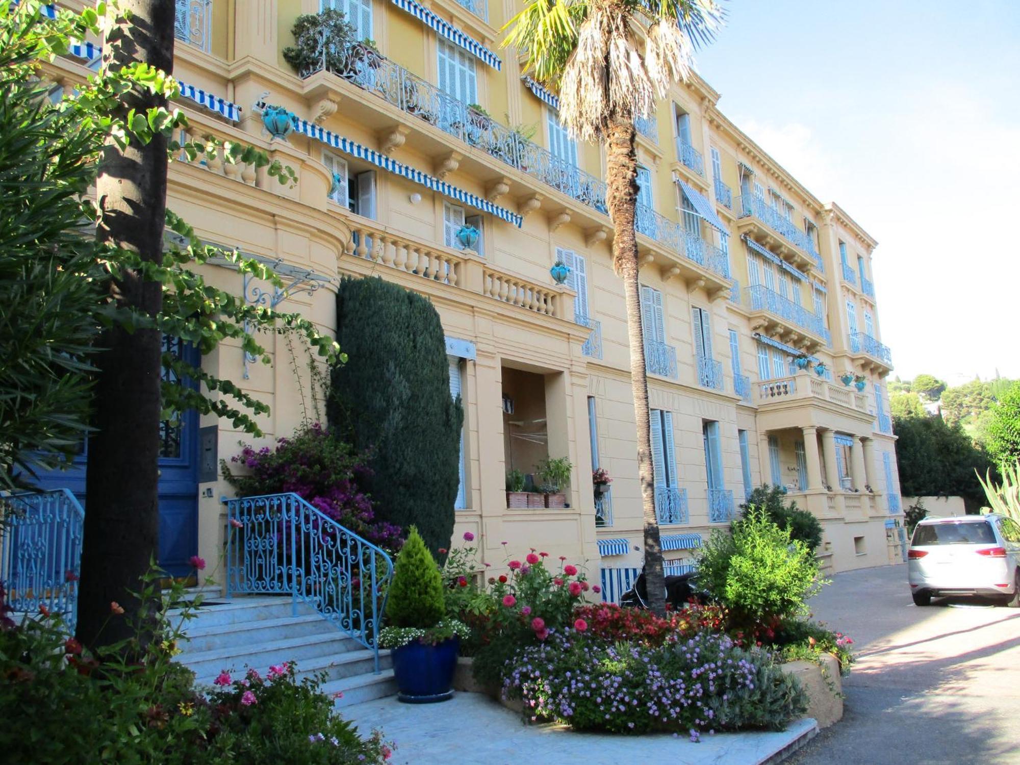 Le Montfleuri- Centre-Ville - Parking Prive - Vue Mer 芒通 外观 照片